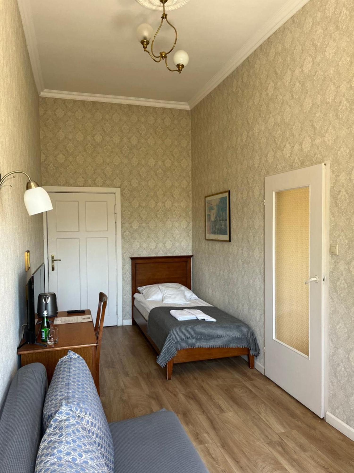 Irena Hotell