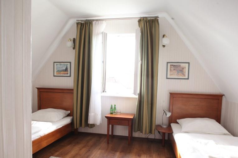 Hotell Irena 2*